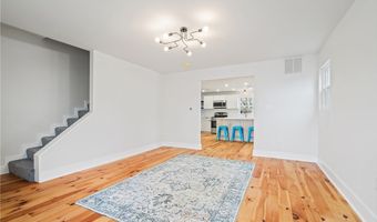23 St Thomas St, Airville, PA 15203