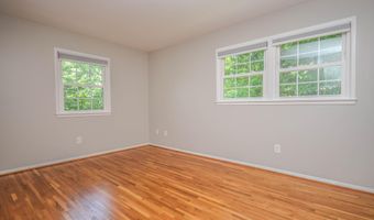 4805 WILLET Dr, Annandale, VA 22003