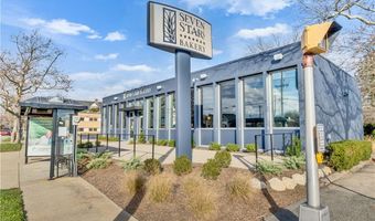 171 Norwood Ave, Cranston, RI 02905