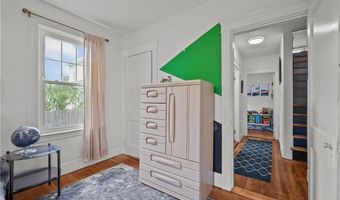 54 Delway Rd, East Providence, RI 02914