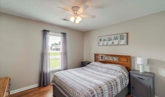 2818 Oakwood Dr, Bardstown, KY 40004