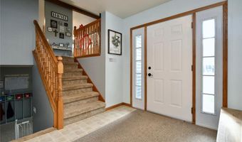 215 Benson Dr, Lewiston, MN 55952
