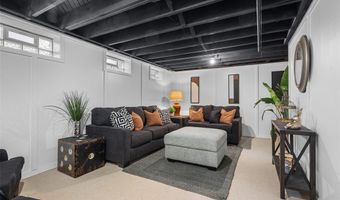 16 Rhodes Ave, Aleppo, PA 15143