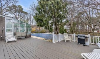 318 Tina Lee Ct, Brick, NJ 08724