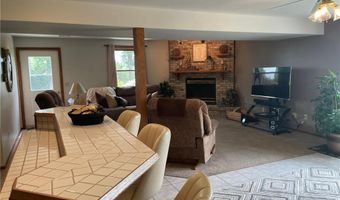 23371 650th Ave, Alden, MN 56009