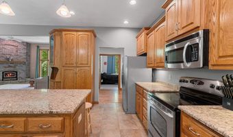 N3880 ANITA WIECKERT Road, Appleton, WI 54913