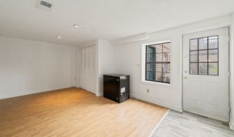 33 Bay Path Way 33, Branford, CT 06405
