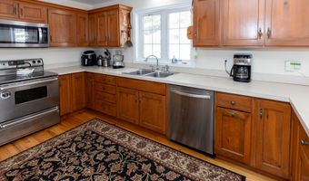 85 McVeagh Rd, Westbrook, CT 06498