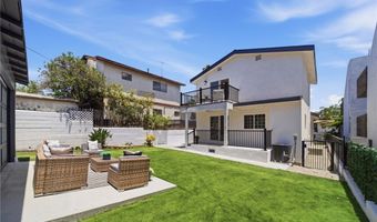 819 Rosemont, Los Angeles, CA 90026