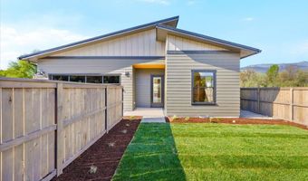 360 Briscoe Pl, Ashland, OR 97520