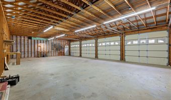352 Smith Br, Beattyville, KY 41311