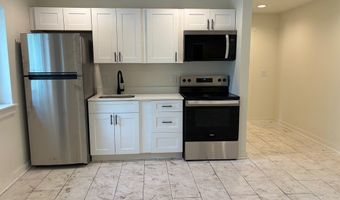 348 12th St, Apalachicola, FL 32320