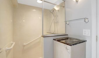 7413 REBECCA Dr, Alexandria, VA 22307