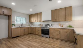 728 Hackberry Pl, Fallbrook, CA 92028