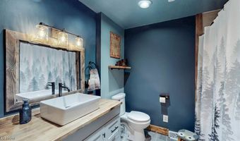 1350 W Vine St, Alliance, OH 44601