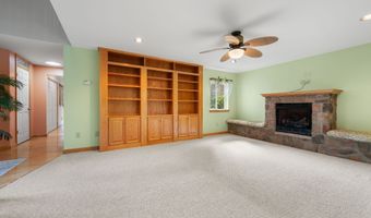 16 Lake St, Burlington, CT 06013
