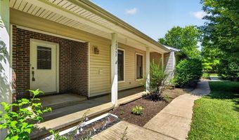 12757 Chamberlain Rd, Aurora, OH 44202