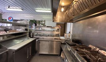 304 S Market St, Alton, MO 65606