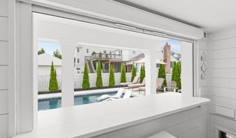 5765 Ocean Dr, Avalon, NJ 08202