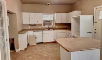 809 S Roselawn Ave, Artesia, NM 88210