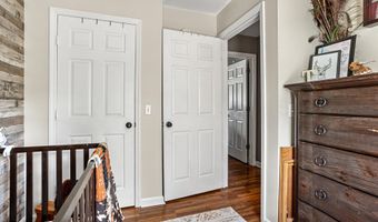 226 Hallock Dr, Abingdon, VA 24210