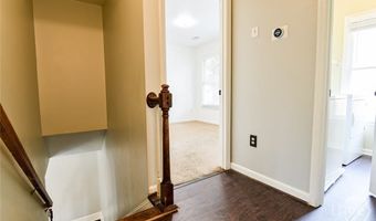 116 Laurel Springs Dr, Athens, GA 30606