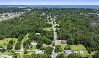 866 Washington St, Bay St. Louis, MS 39520