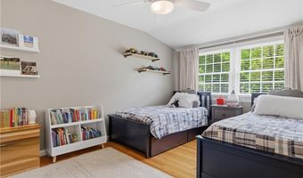 1 Blacksmith Rd, Lincoln, RI 02865
