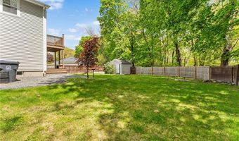 65 Redland Ave, East Providence, RI 02916