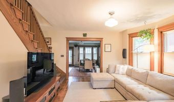 2441 W TILGHMAN St, Allentown, PA 18104