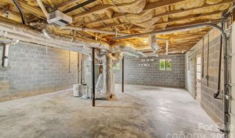 147 Birch Ln, Arden, NC 28704