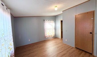 60 Flamingo Ave, Amherst, OH 44001