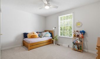 780 S Sussex Ct, Aurora, OH 44202