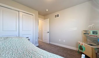 39 Harmony St, Buffalo, WY 82834