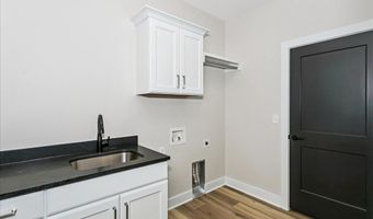 205 S Heritage Way, Andover, KS 67002