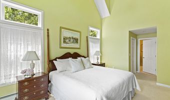 155 Bayside Dr, Belfast, ME 04915