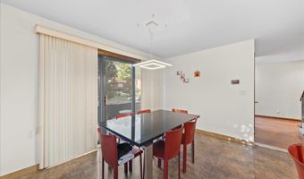 10 Morley Ct, Albertson, NY 11507