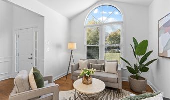 2016 Sablewood Dr, Charlotte, NC 28205