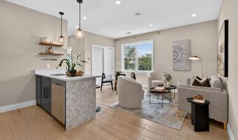 1102 STAPLES St NE #301, Washington, DC 20002