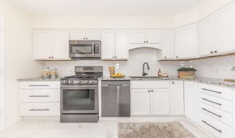 1729 Weldon Blvd, Ann Arbor, MI 48103