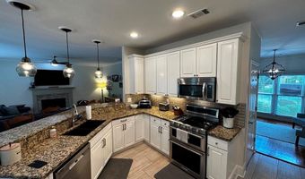11640 Vista Forest Dr, Alpharetta, GA 30005