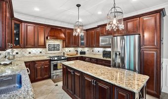 45 White Oak Ln, Aberdeen, NJ 07747