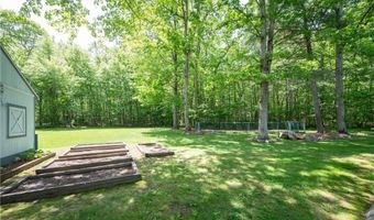 85 Indian Trl, Glocester, RI 02814