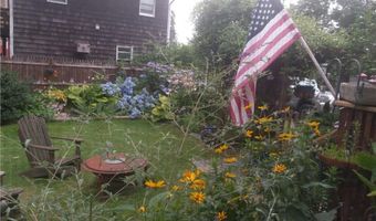 55 Homer St B, Newport, RI 02840