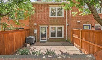 811 GIBBON St, Alexandria, VA 22314