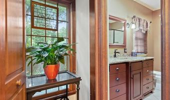 946 Briarwood Dr, Bartlesville, OK 74006