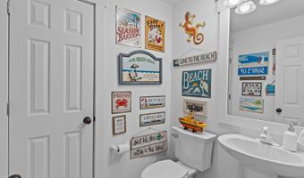 7 Col William Rhett Trl, Bald Head Island, NC 28461