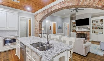152 Grandeur Dr, Brandon, MS 39042