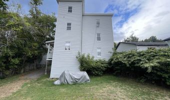 360 School St, Berlin, NH 03570