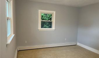 10 Cavalier Rd, Narragansett, RI 02882